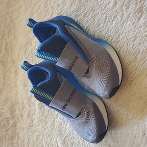 Boy's New Balance Sneakers 👟 size 2.5
